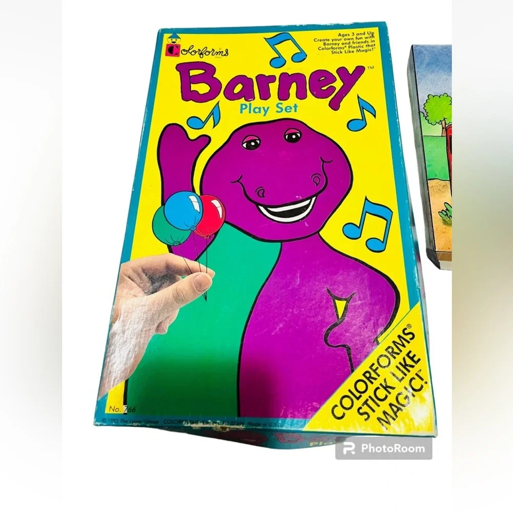 Vintage 1993 Barney Colorforms Play Set #766 Lyons Group Complete